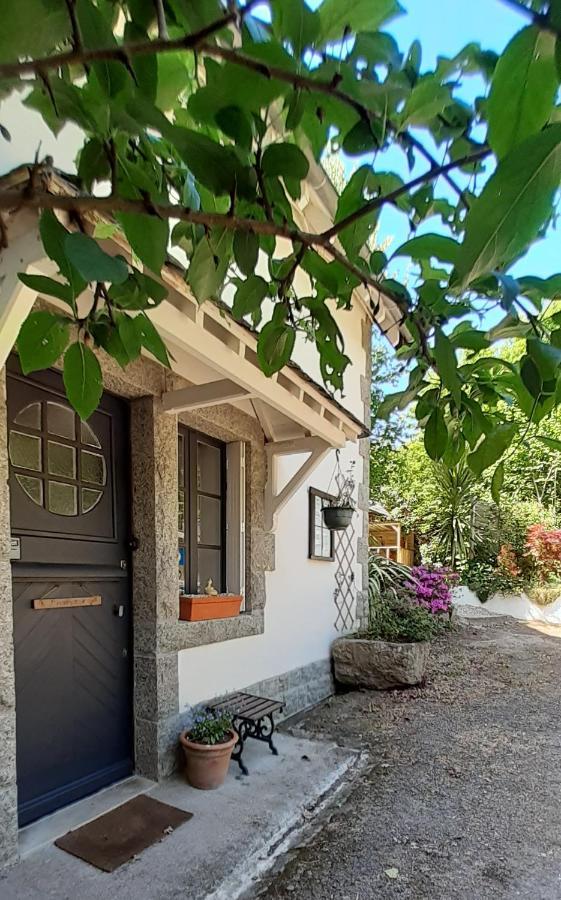 Chambre D'Hotes De La Roche Tremblante Huelgoat Exterior photo